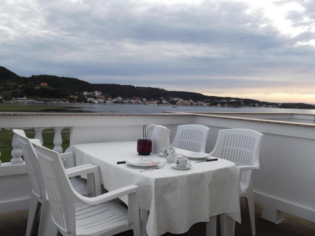 In With Sea View, Balcony, Air Conditioning, Wifi 4325-2 Apartment